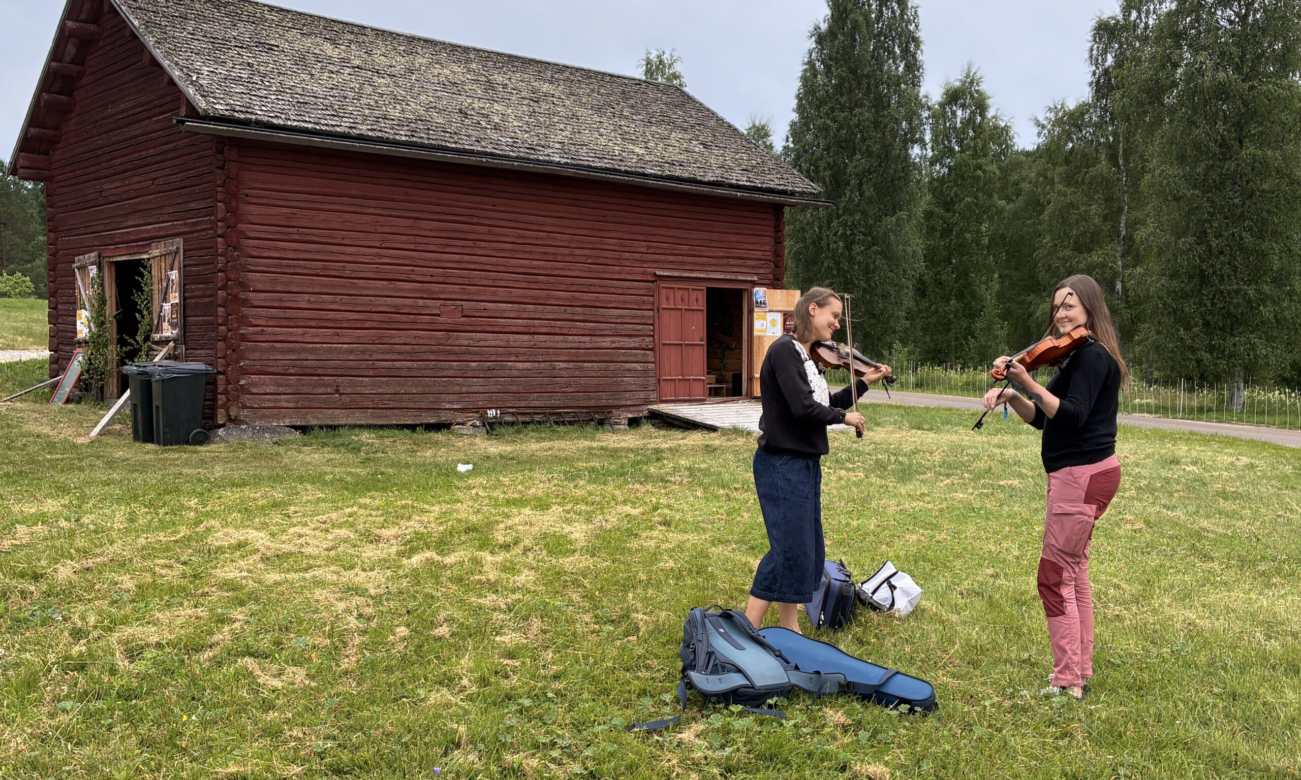 Spelhålan fylls