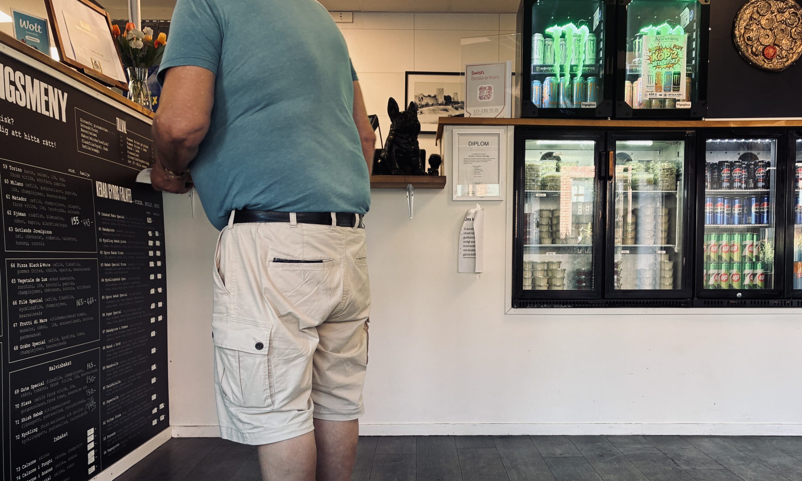 Från ett hörn av Ica-parkeringen